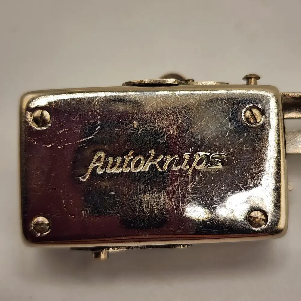 Vintage Haka Autoknips Mod II Self Timer Camera Accessory Metal Case & Paper